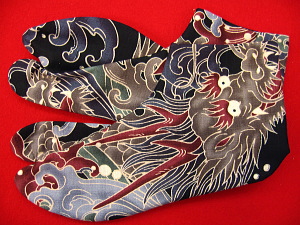 和柄足袋 義若オリジナル 荒波に龍
